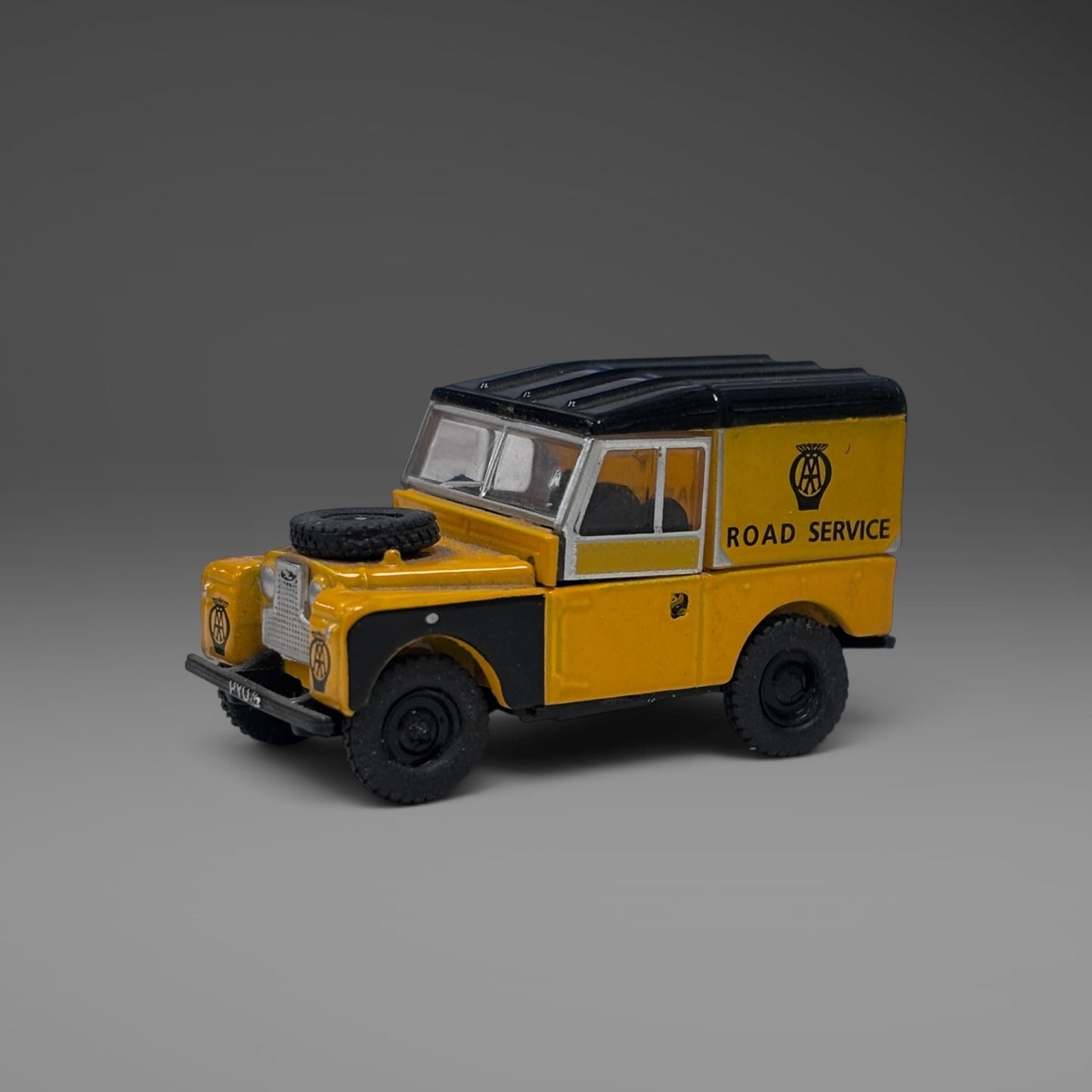 Oxford Diecast Land Rover AA - 1:76 Scale