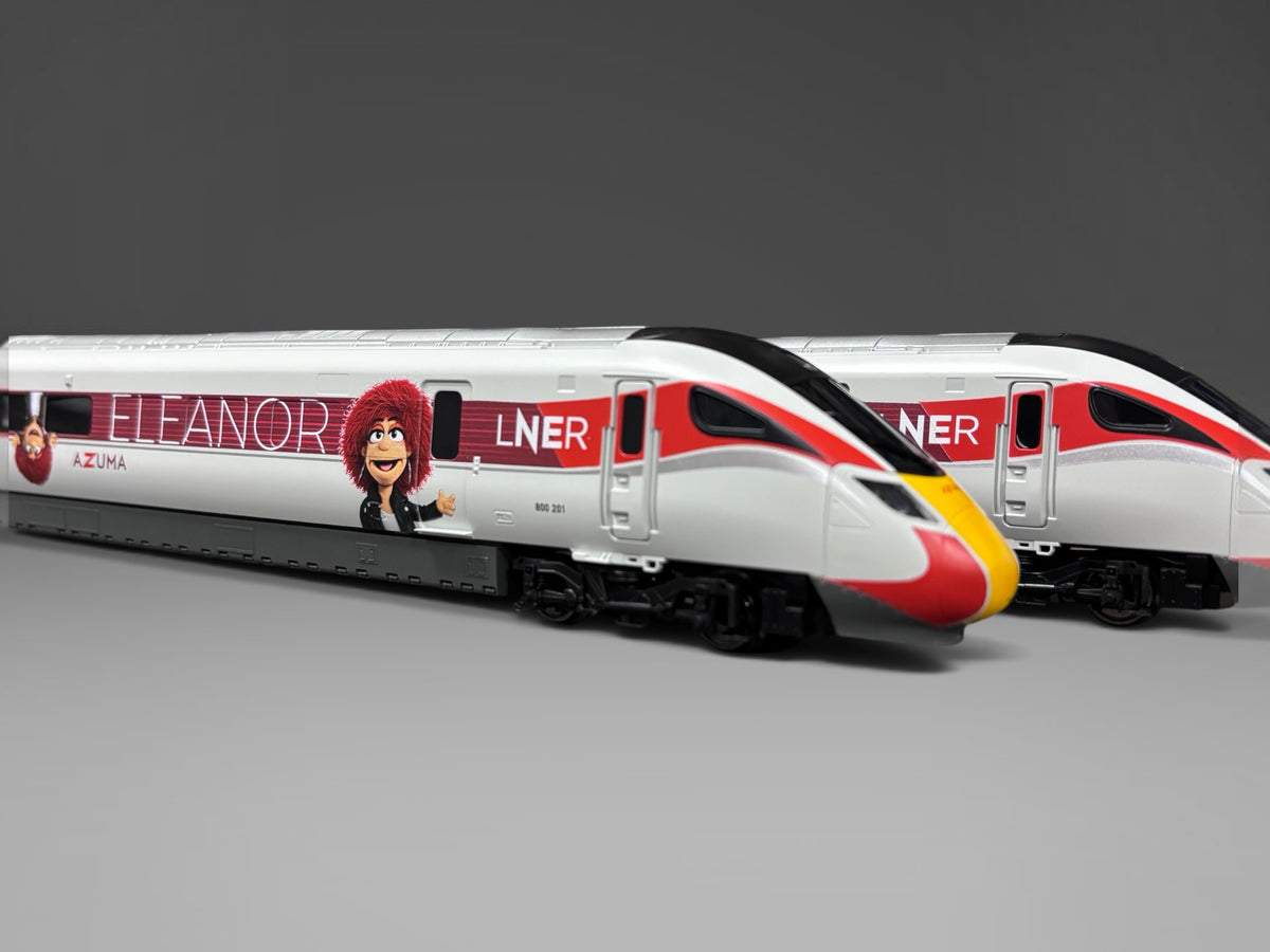 ‘Eleanor’ Hornby Railroad LNER Azuma 800 Set