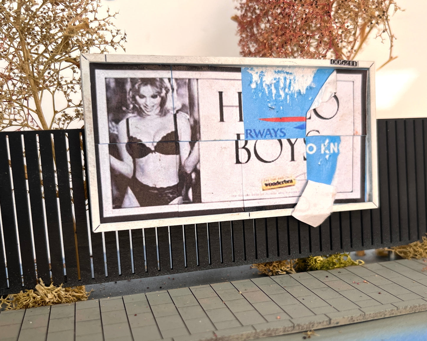 Distressed Billboard Advertisement 'Wonderbra' - OO Gauge