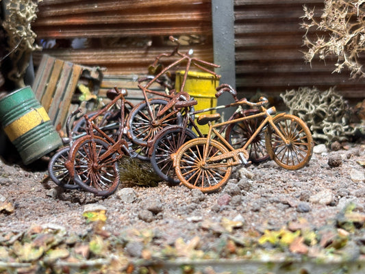 Rusty Bicycle Set - O Gauge