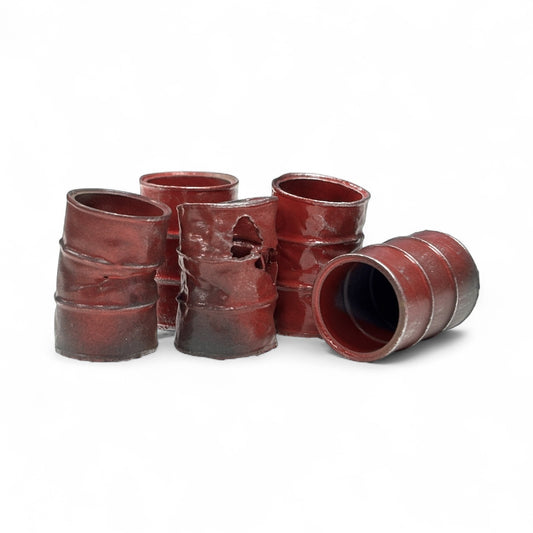 Open Dented Oil Drums - Weathered Red - O Gauge