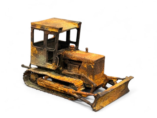 Track Marshall 90 Crawler Tractor Rusty Relic with Dozer Blade - OO Gauge